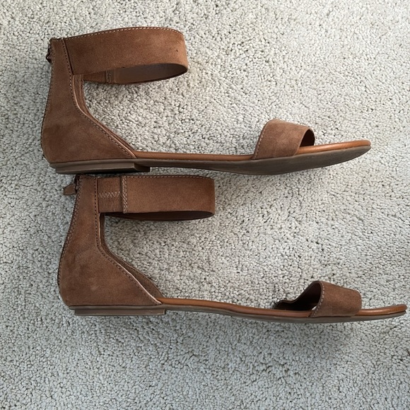 American Rag Sandal - Picture 2 of 11